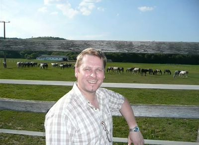 2012 04.jpg